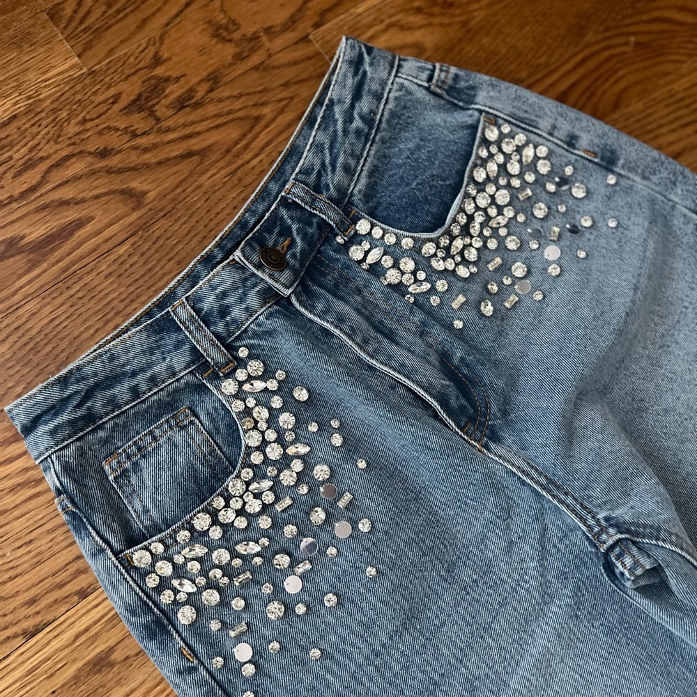 BNWT Steve Madden High Rise Blue Jeans with rhinestone silver Accents